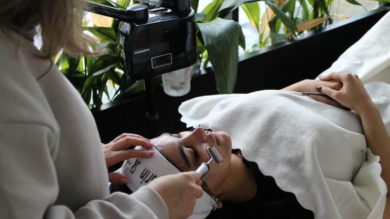 Botox dla 20 latki – czy to ma sens? | VIVI Estetic